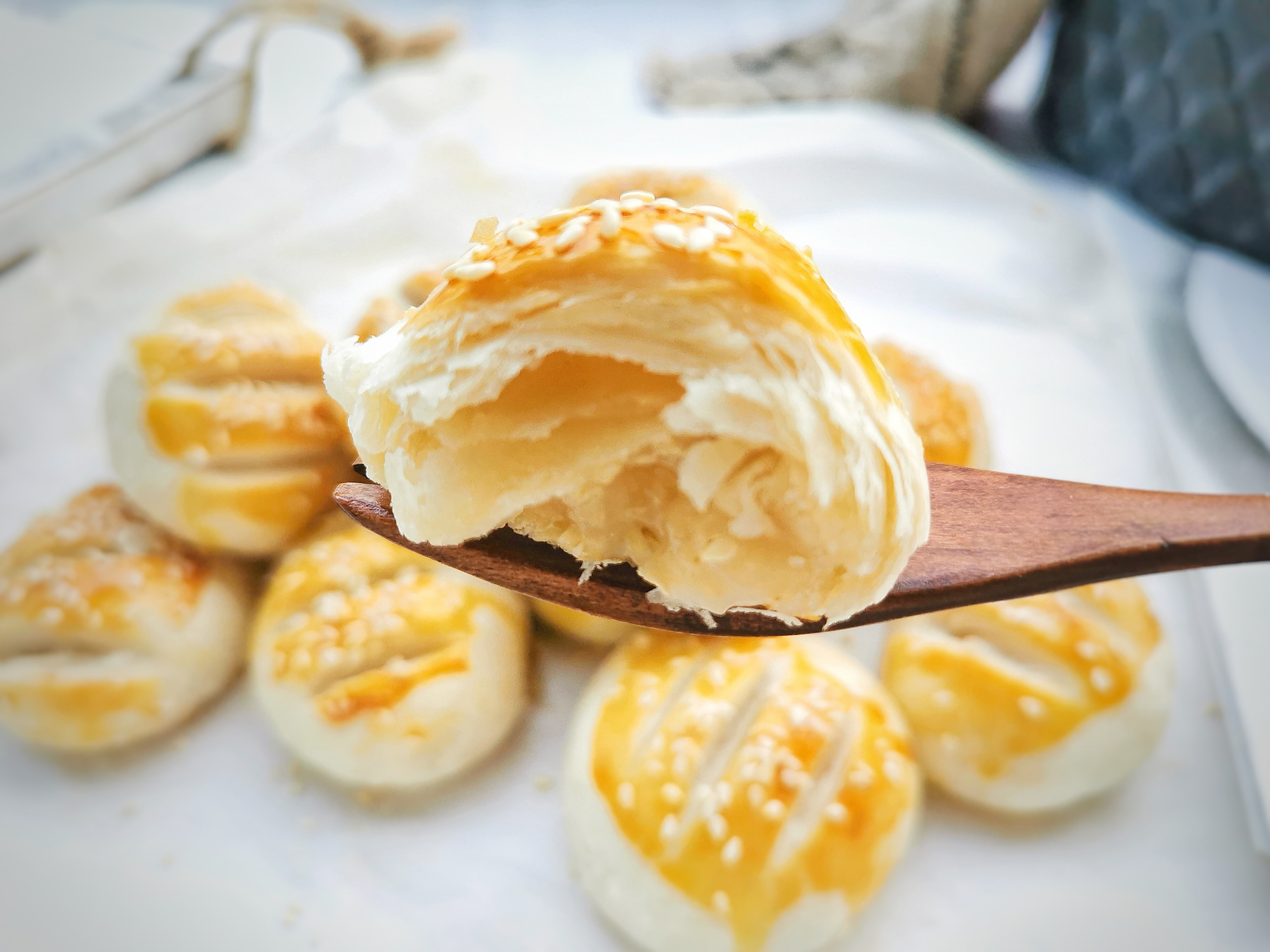 老婆饼里为啥没老婆？分享老婆饼做法，外酥里糯，咬一口直掉渣