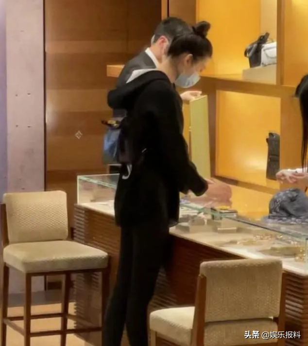 看向太和赌王四太对儿媳复出态度！郭碧婷和奚梦瑶差距一目了然