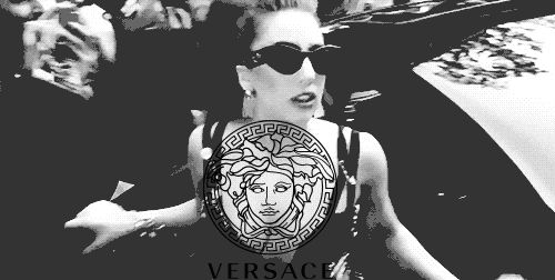 喜欢VERSACE、ROBERTO CAVALLI家具的人，都是什么样的人？