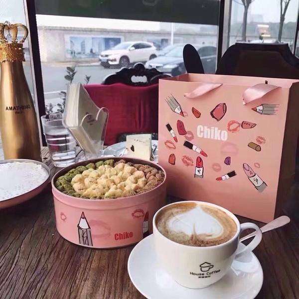 形容美味到极致的句子 美食发圈的精致句子图片