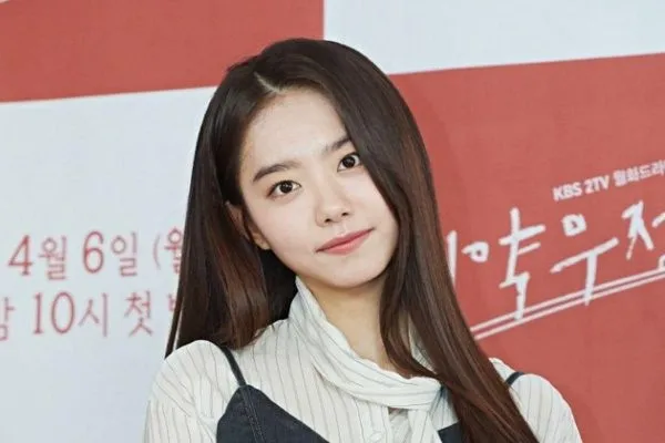 Red Velvet YERI与男团成员搞暧昧;I.O.I成员卷入学暴争议?