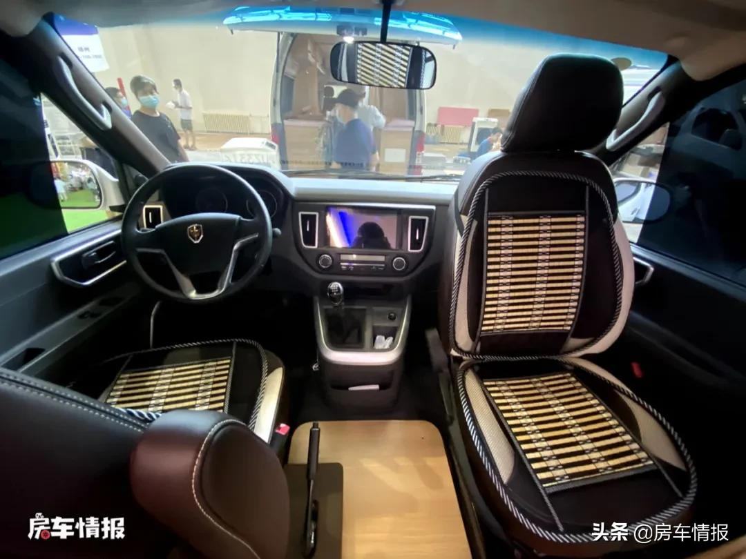 两款10万出头的热门房车,金杯海狮王挑战大通