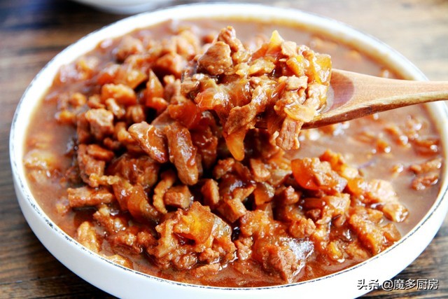 A favorite dish since I was a child, as long as 1 onion and 1 pork, it’s easy to make and eat. It’s so delicious