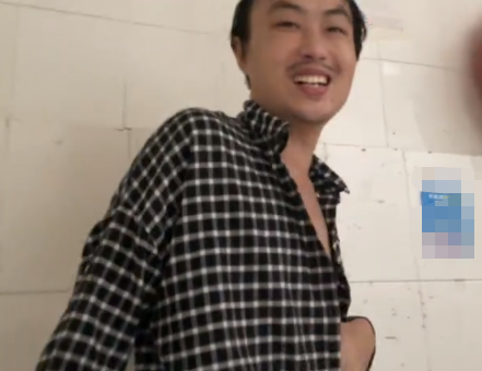 网红访26岁患癌好友，母亲将其拉黑父亲坐牢，遗书贴床头独自等死