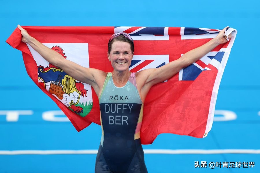 奥运百年奇迹！6.3万人口小岛第1金：她掩面痛哭，创2大纪录