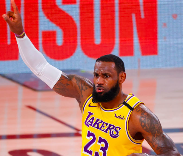 賽前下達必勝令！詹姆斯跟隊友強調G4是生涯最重要比賽之一，等奪冠後在休息也不遲！-黑特籃球-NBA新聞影音圖片分享社區