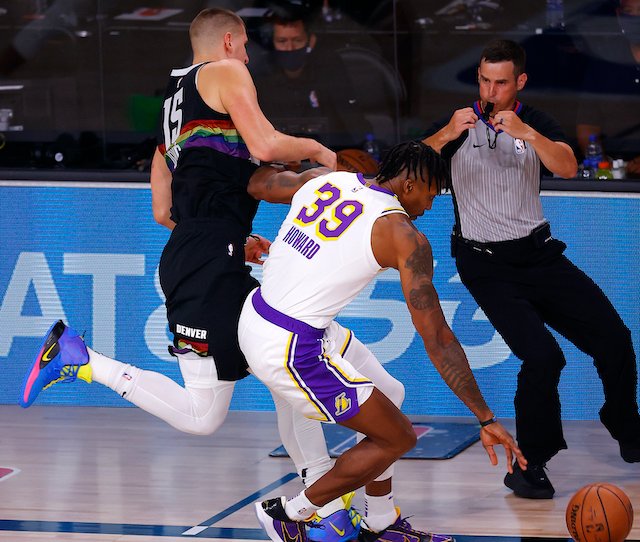 聯盟指使裁判控制比賽？美媒怒了！沃格爾表示如果不滿可以去舉報，馬龍認為裁判不是輸球原因！-黑特籃球-NBA新聞影音圖片分享社區