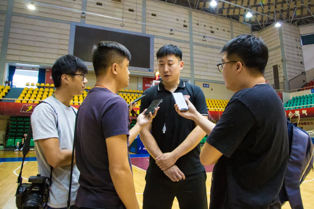 广西威壮篮球俱乐部举行2020年NBL赛前媒体开放日活动