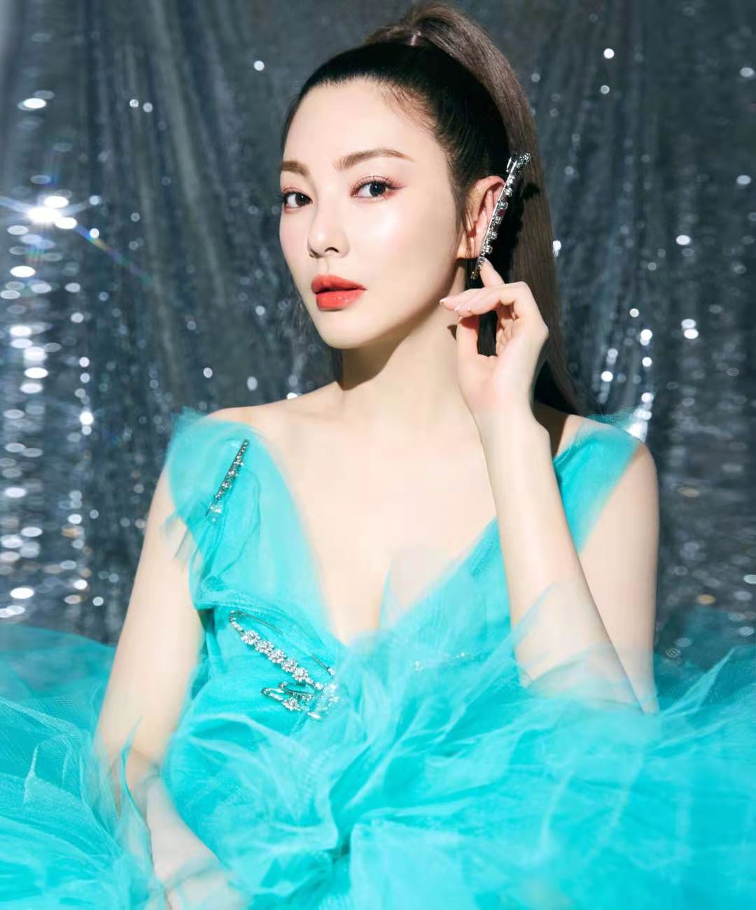 质疑|张雨绮龙凤胎被质疑是代孕 工作室凌晨发声明辟谣