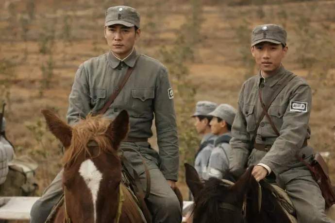 新四军组建时八个团，各以一个字为代号，合起