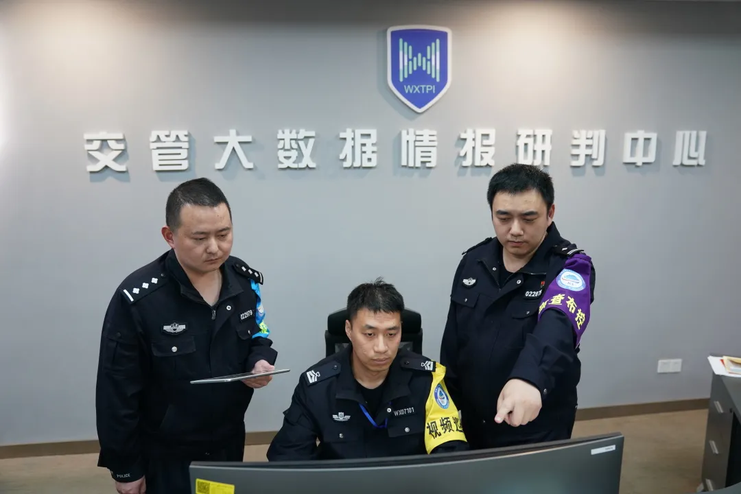 金晓冬:练就一双“鹰眼”的交管信息研判尖兵
