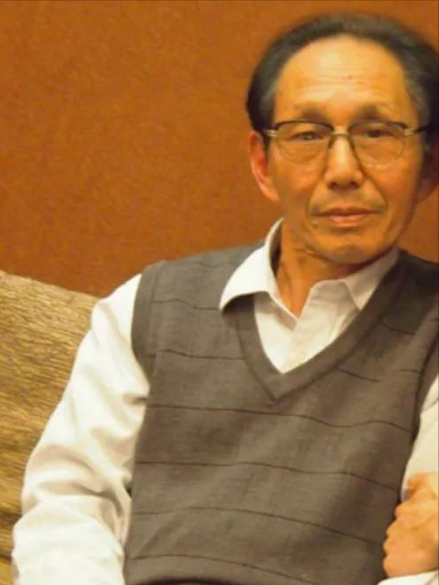 #何炅#清空微博，多宗事件被挖出！网友：必须严
