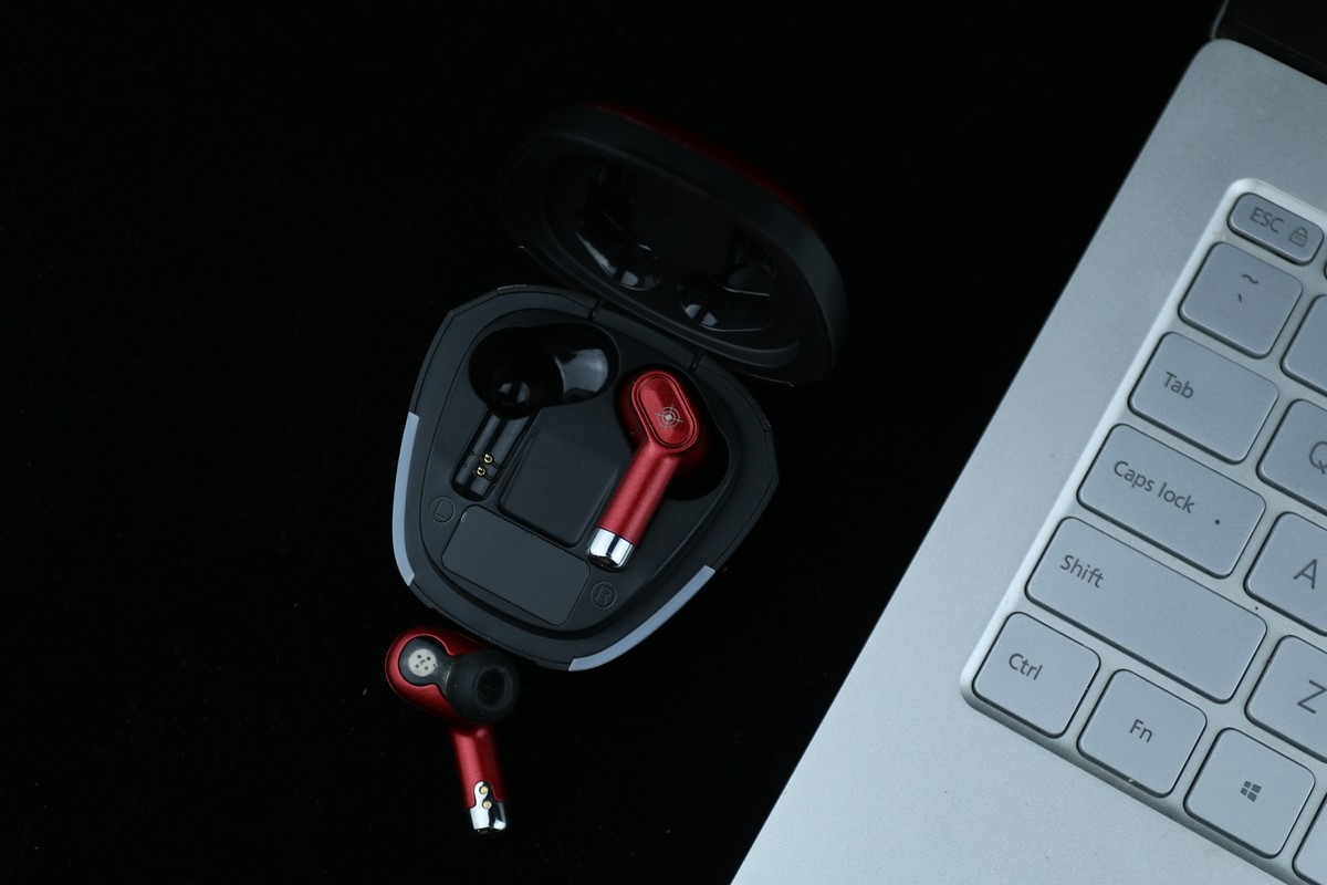 耳机也玩二分频 超低延迟 西圣游戏蓝牙耳机试听评测