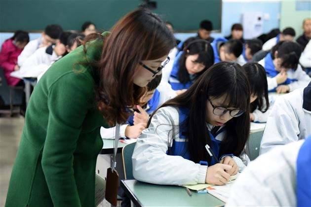 2019高考：每科要考多少分，才能稳上985大学？看看你还差多少