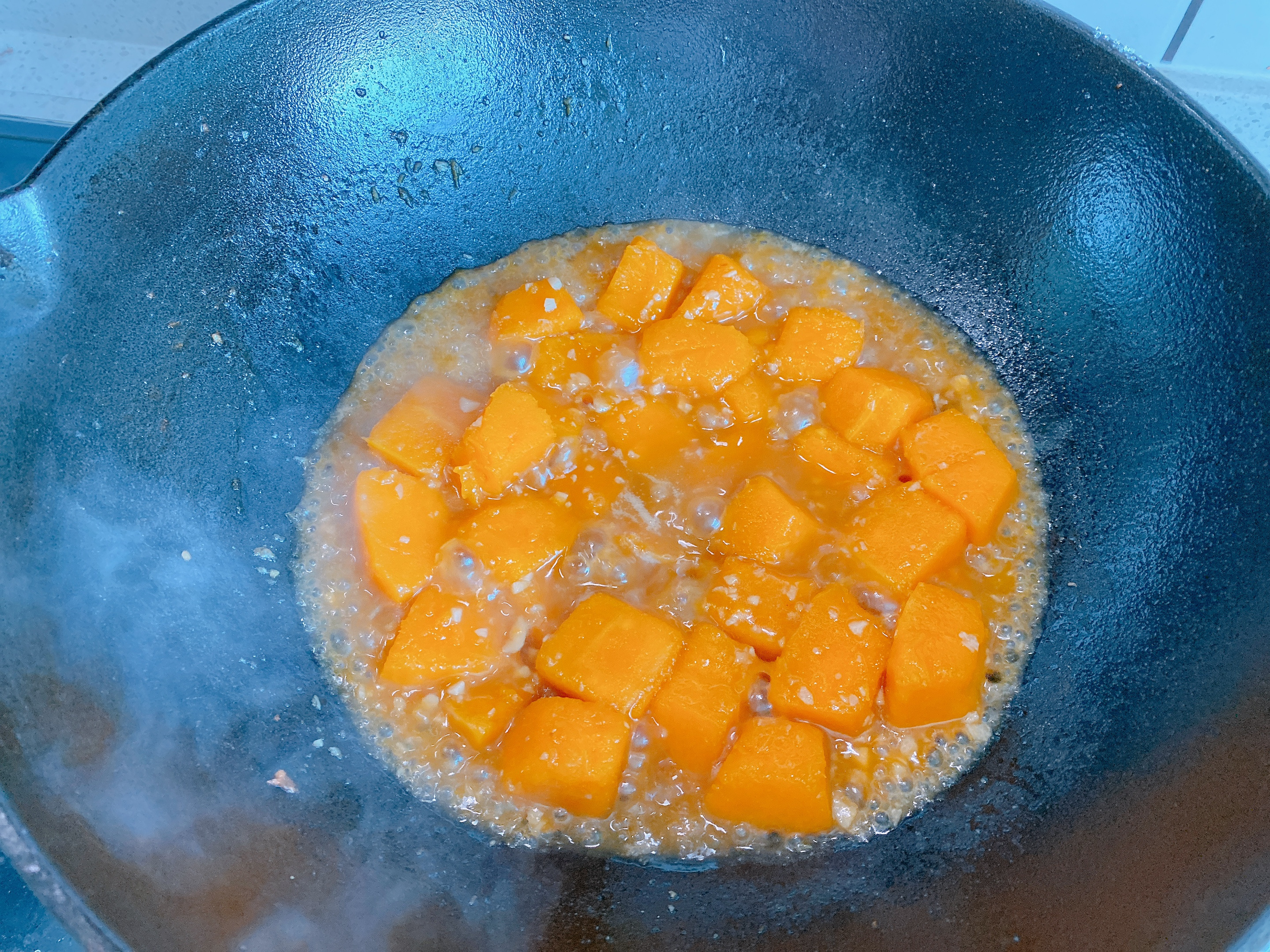 烧南瓜最好吃的做法，2个重点，粉糯香甜入味，比肉还好吃超下饭