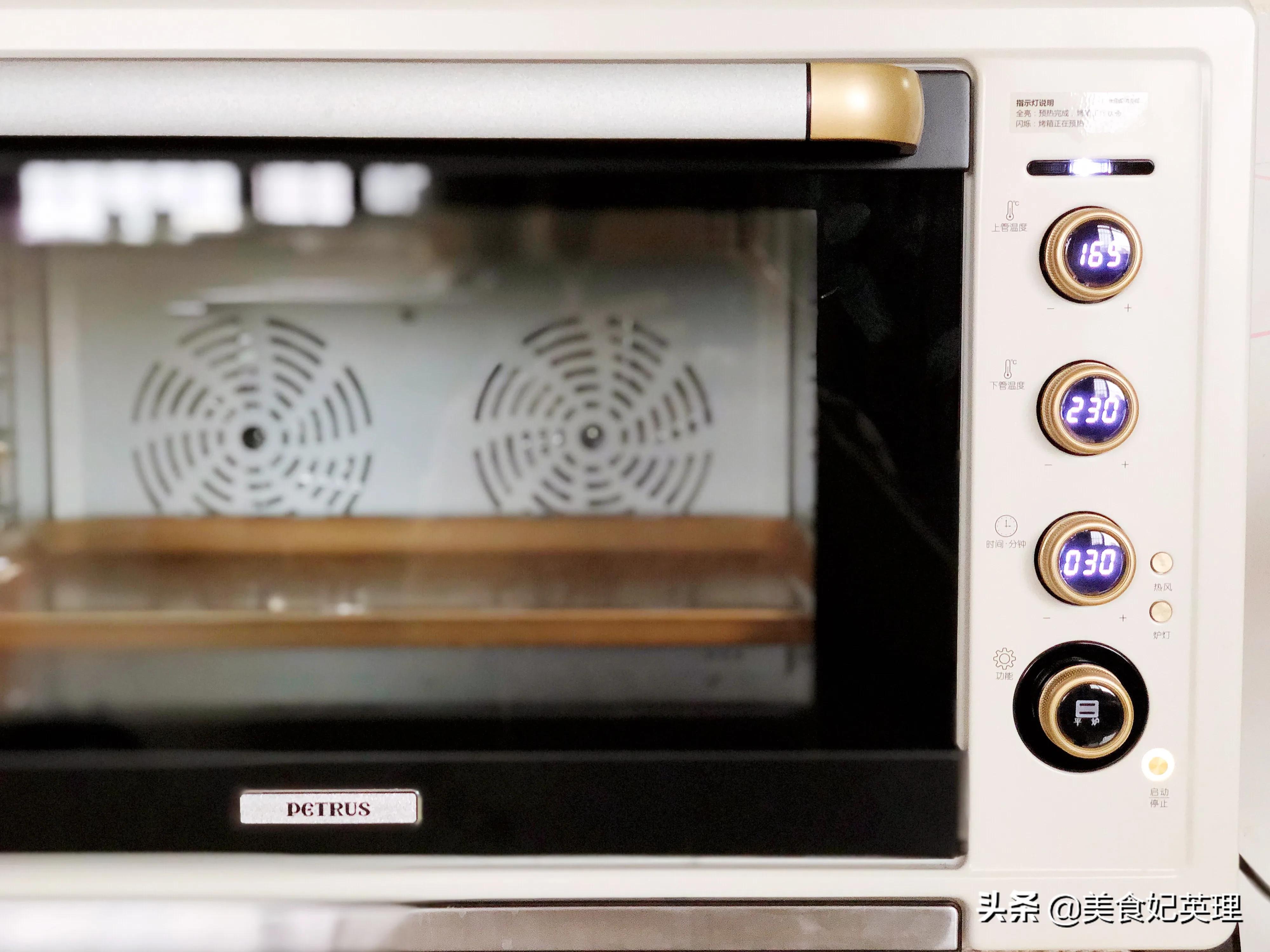 网红面包自己在家就能做！仅需一次发酵又香又软，再也不花高价买