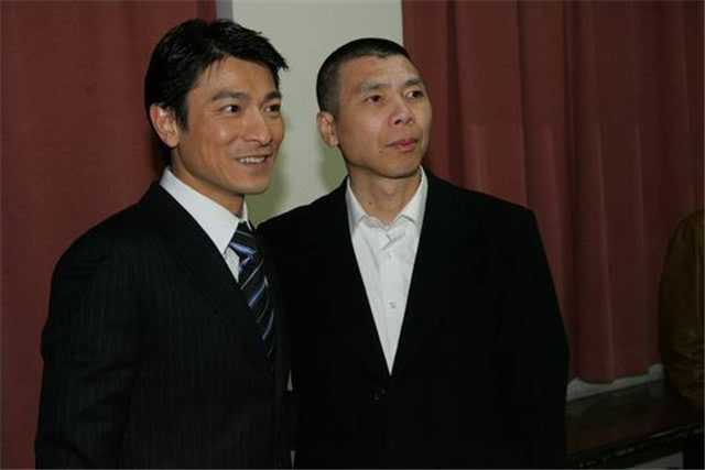 8位明星现身刘德华直播间：有祝福，有夸赞，只有梁朝伟最耿直