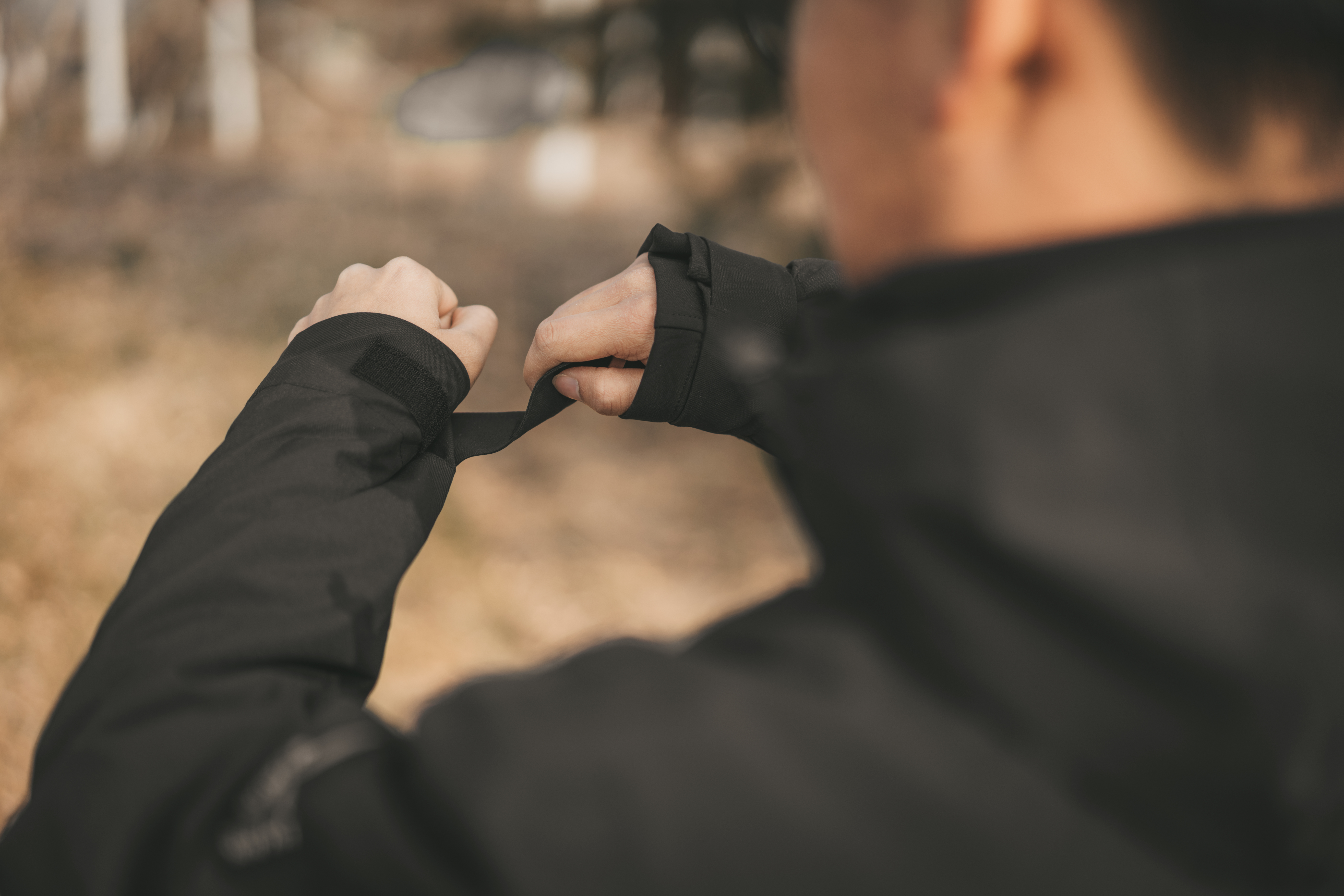 户外摄影师的保暖拍档——沙乐华冲锋衣