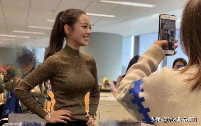 郎朗老婆晒怀孕七月美照，却引发网友热议：孕