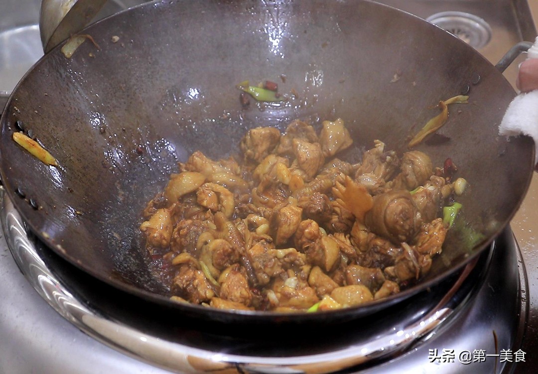图片[7]-家常菜茶树鸡的做法技巧分享 好吃下饭-起舞食谱网