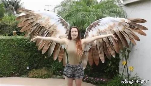 美国富豪女为实现“飞行梦”花100万植入翅膀