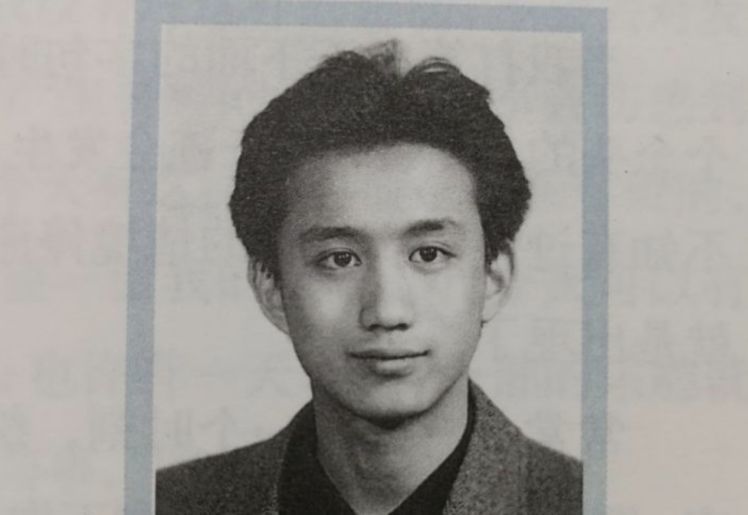 2011年初，黄磊坐航班飞台北，一次为了爱情，二次宣布退出歌坛？