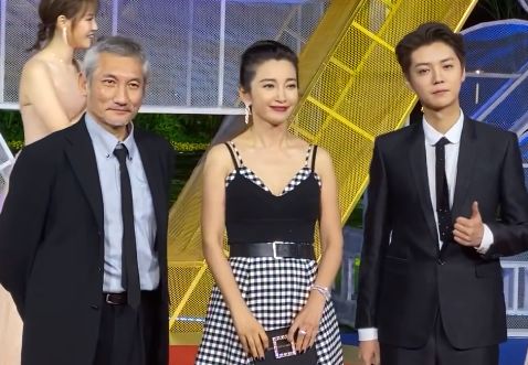 金鸡闭幕红毯生图：刘诗诗艳压，杨幂秀出曼妙