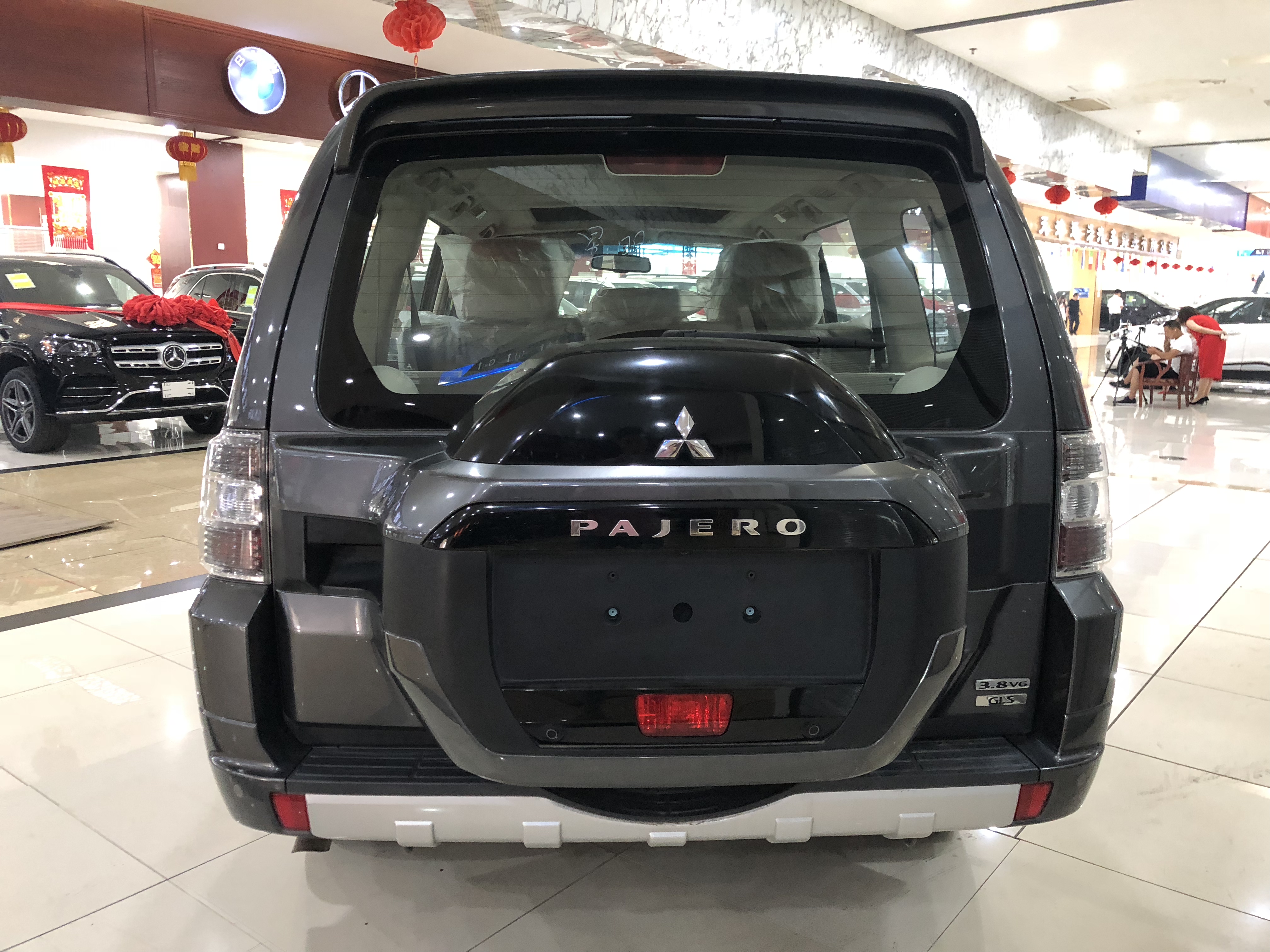 2020款三菱帕杰罗v97山猫四驱配双差性能解读