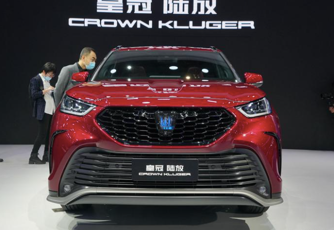 28万起皇冠陆放开启预定 情怀+网红奇瑞QQ冰淇淋亮相 T-ROC谍照曝光
