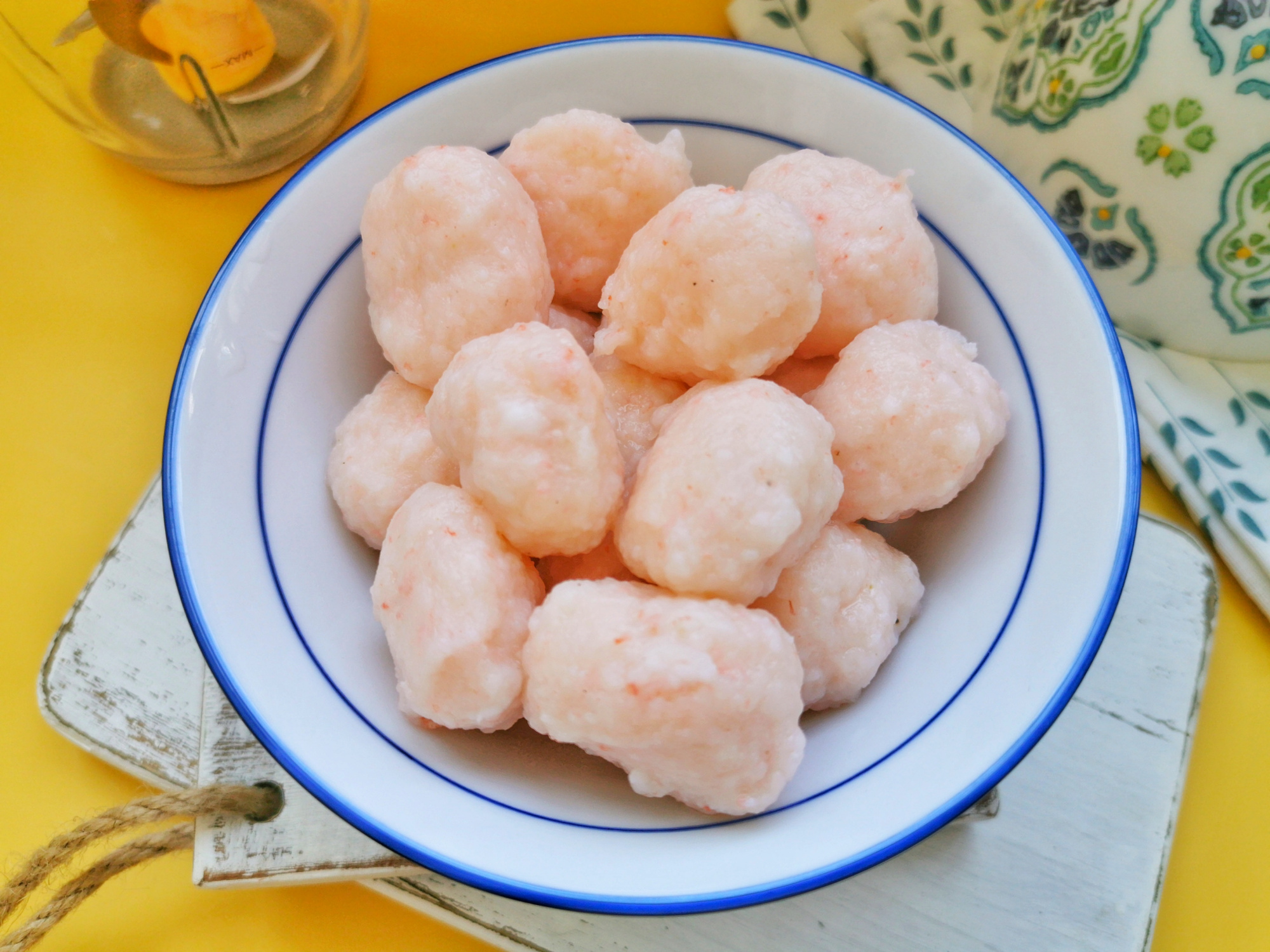 想吃虾丸自己做，鲜美Q弹零添加，大人孩子都喜欢，比买的好吃