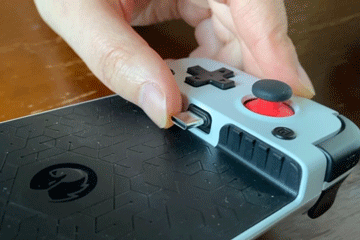 百元即可体验Switch，盖世小鸡GAMESIR X2上手