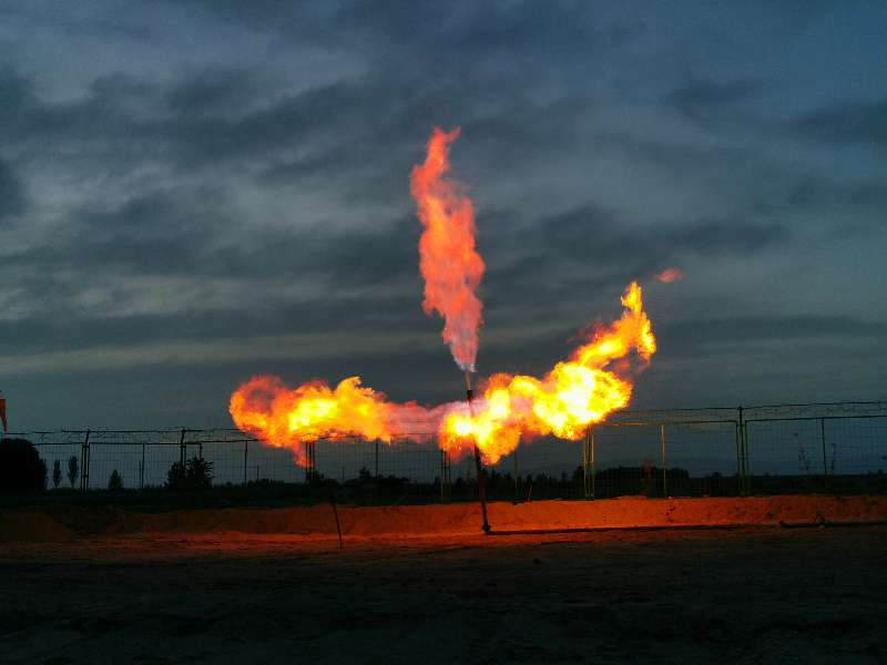 油气勘探改革加速，国家首份民企油气田探明储量获批