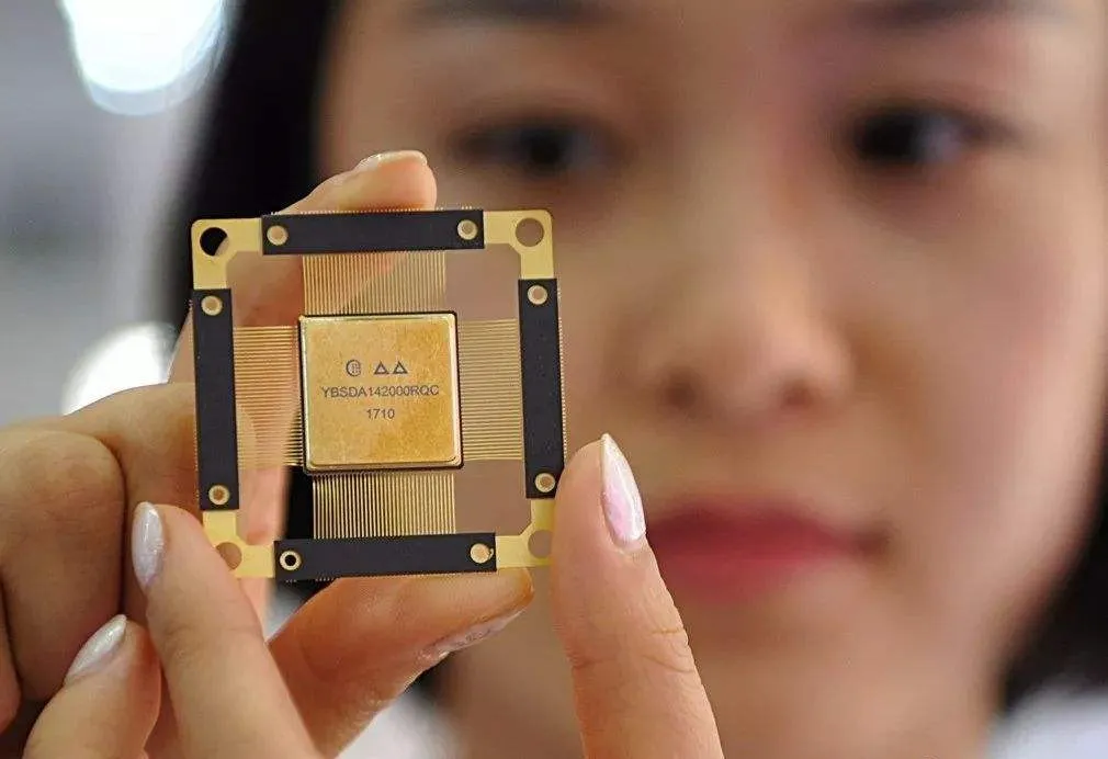 芯片简史：六场产业战争定江山