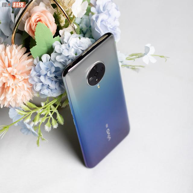 新晉潮流 5G 實力派，vivo S6 評測