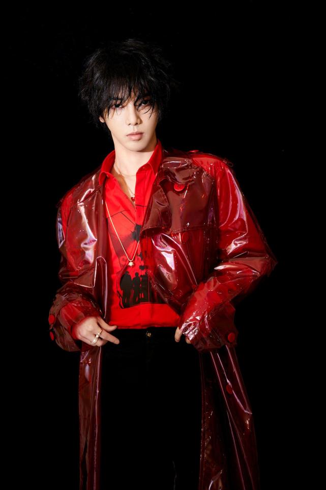 脱粉|华晨宇粉丝脱粉 他还挺会pua张碧晨带球跑不意外