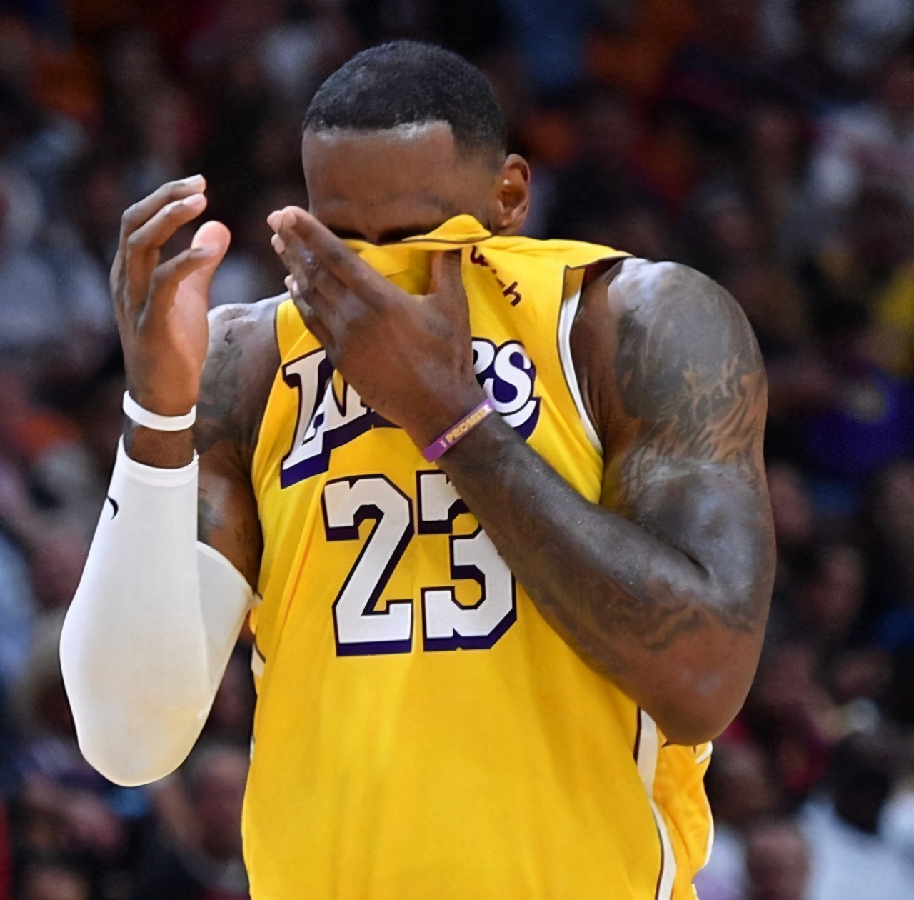 NBA重大消息！開賽日期基本已定，球迷可進場，湖人只歇50天