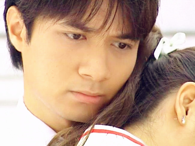 秦五爷最初那么欺负依萍，为何后面答应她所有