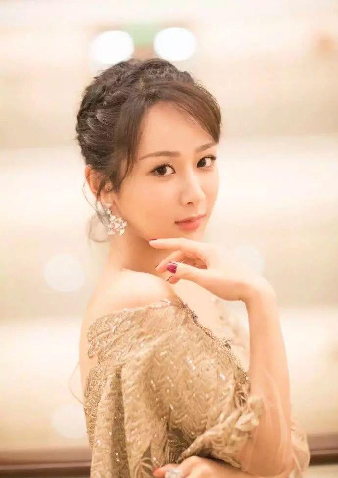 湖南卫视再次举办活动，金鹰女神花落谁家，杨