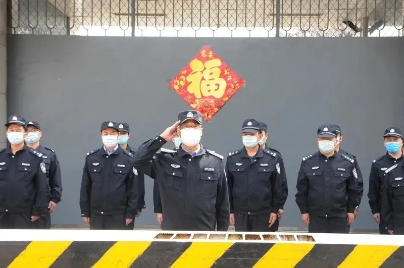 “找爸爸”的故事：铭记感动，无畏前行
