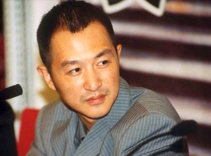 高枫：章子怡初恋，刘德华老师，凭《大中国》成名后为何销声匿迹