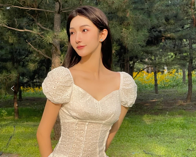 都美竹采访透露更多细节：自己只是吴亦凡的玩具，两个月就被抛弃