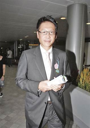 许家400亿财产，许晋亨每月却只有200万生活费，许父对儿子太狠？