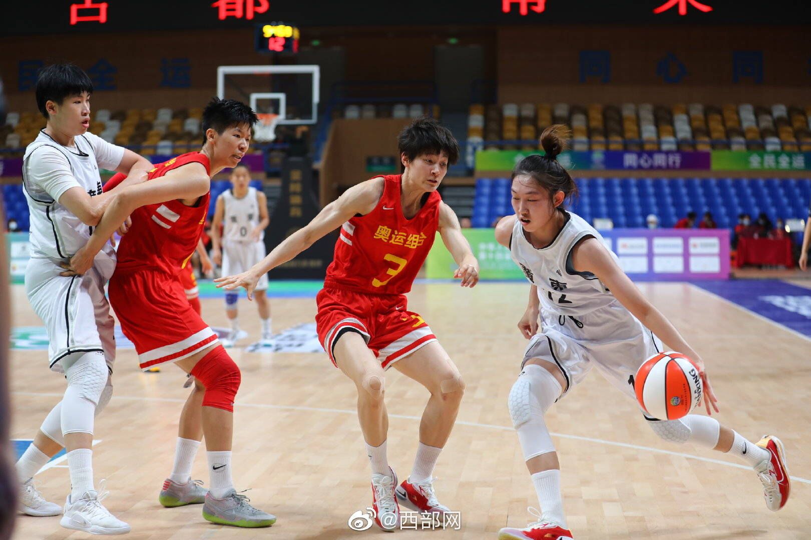 全运女篮-韩旭22+6 奥运联合队59分优势狂胜广东夺开门红