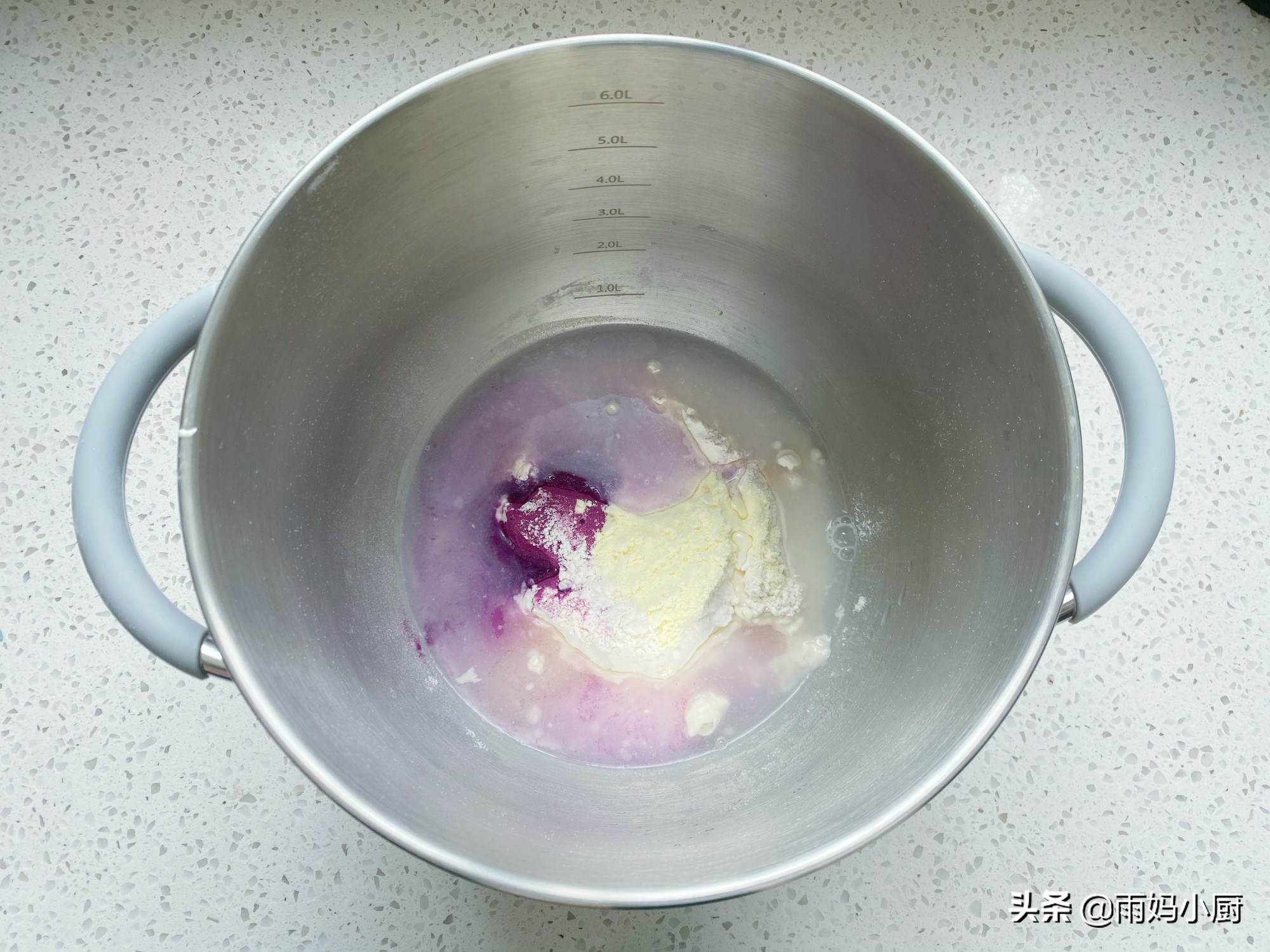 3分钟学会，1次发酵双色奶香馒头，白胖松软好吃又好看