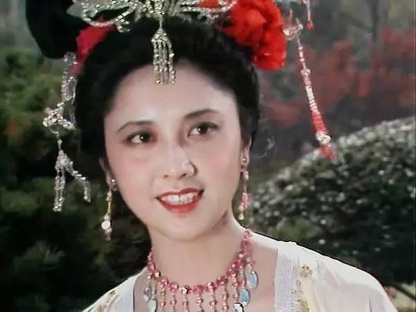 “女兒國王”朱琳的紅塵癡戀