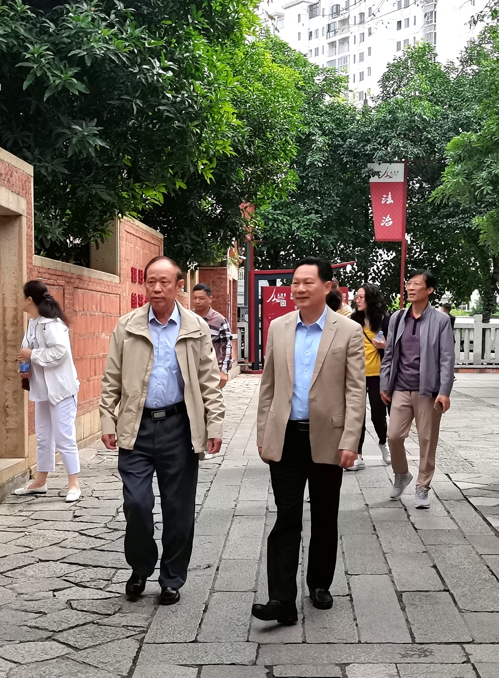 常州市华森公司董事长胡仁民一行来晋江满胡文化发展总会参观考察