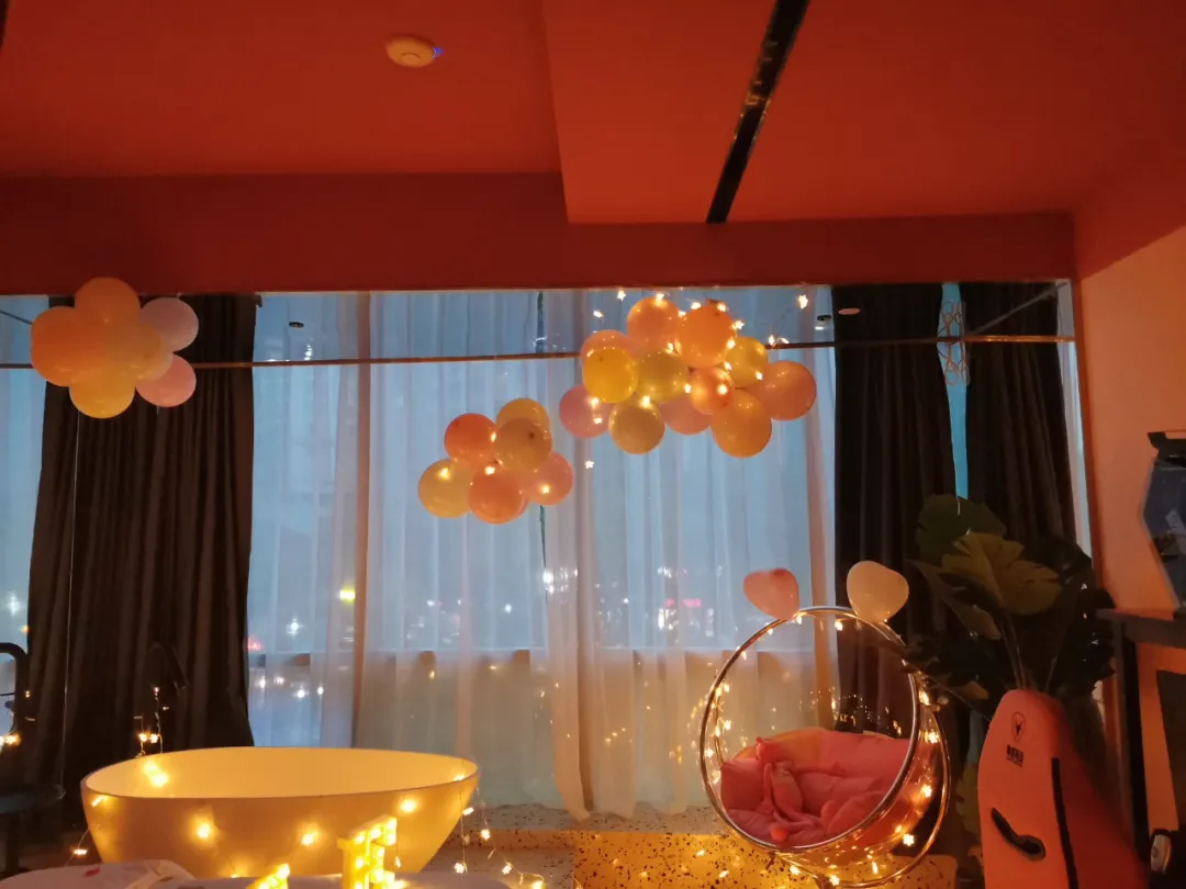 来粤塔电竞酒店,承包你的520浪漫之夜