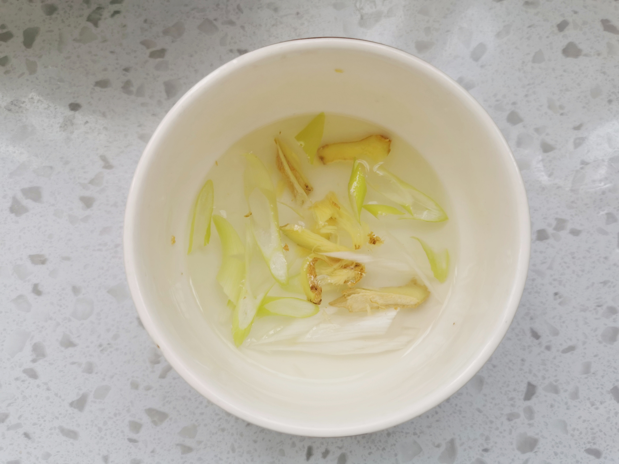 家里有孩子的，试试这道清蒸肉丸，滑嫩Q弹不上火，不油炸更健康