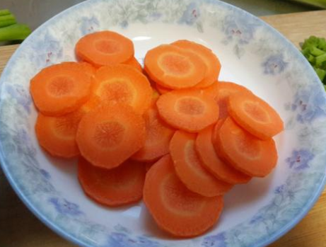 图片[2]-胡萝卜红枣软糕的做法 每天吃养生-起舞食谱网