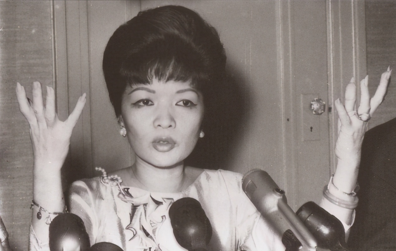 ��Խ��ͳ��ͥ��֮��������������������������������װ�׳���